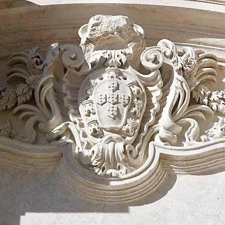 דירה Hermitage Castelo - Casa Chafariz ליסבון